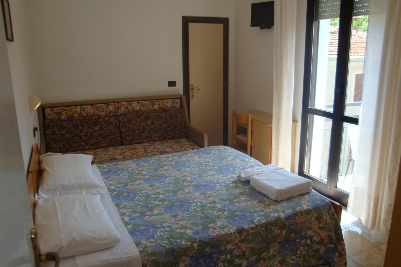 Hotel Vela Azzurra Rimini Kamer foto